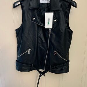 Calvin Klein Faux Leather Vest. NEW!! Size Large. Black. Side pockets.
